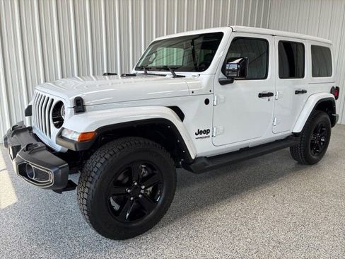 Used 2021 Jeep Wrangler Unlimited Sahara AWD/4WD image 1