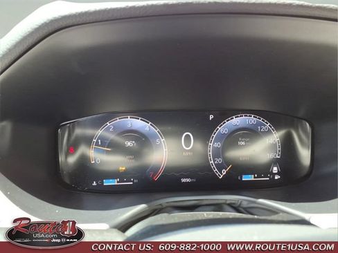 Used 2025 Jeep Compass Limited w/ Elite Group AWD/4WD image 32