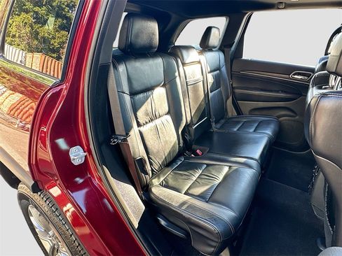 Used 2016 Jeep Grand Cherokee Limited w/ Trailer Tow Group IV image 26