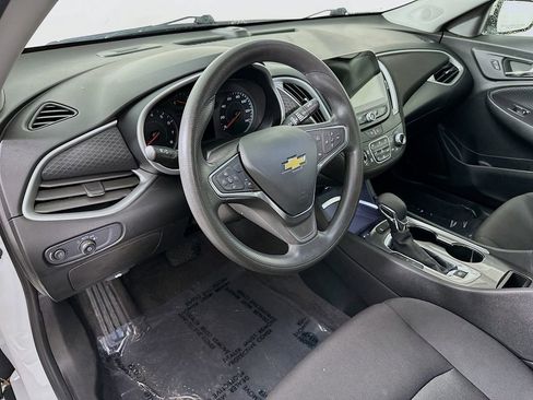 Used 2024 Chevrolet Malibu LT image 15