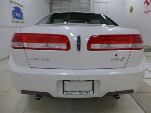 Used 2011 Lincoln MKZ FWD image 12