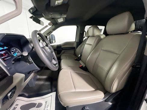 Used 2022 Ford F250 XL w/ Power Equipment Group image 14