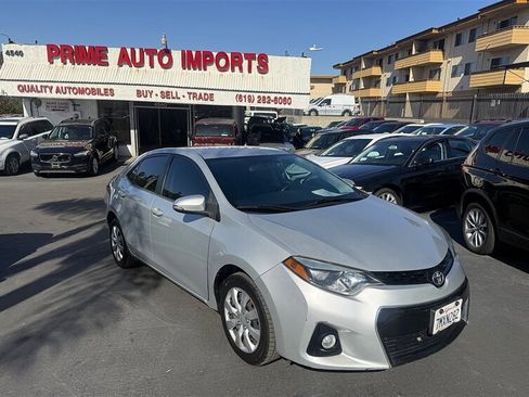 Used 2016 Toyota Corolla S image 2