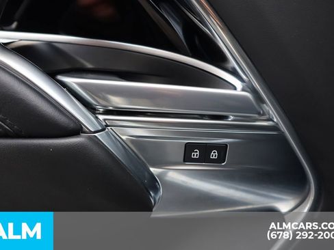 Used 2023 Land Rover Range Rover SE image 16