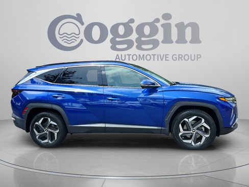 Certified 2022 Hyundai Tucson Limited w/ Cargo Package AWD/4WD image 6