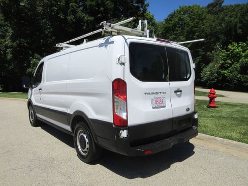 Used 2019 Ford Transit 150 130 Low Roof RWD image 4