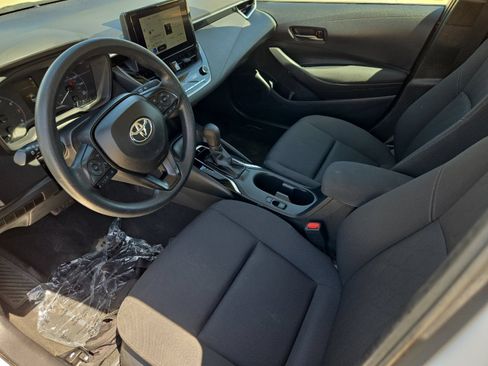 Used 2024 Toyota Corolla LE FWD image 9