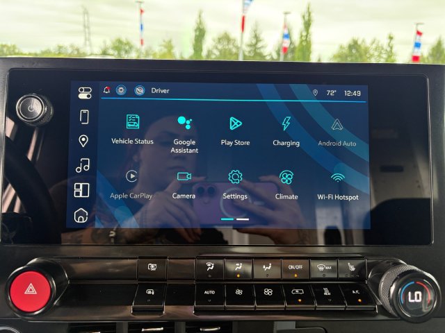 Used 2024 Chevrolet Brightdrop 400 w/ Commercial Equipment Package AWD/4WD image 23