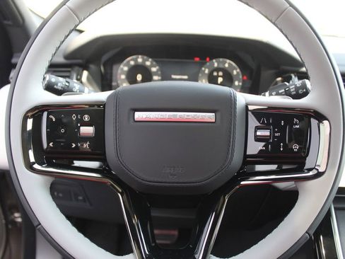 New 2026 Land Rover Range Rover Velar Dynamic SE AWD/4WD image 13