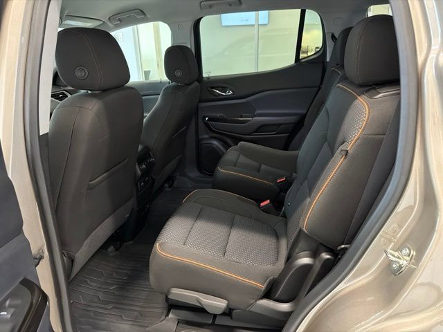 Used 2023 GMC Acadia AT4 AWD/4WD image 14