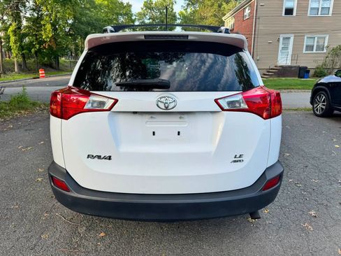 Used 2013 Toyota RAV4 LE AWD/4WD image 5