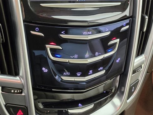 Used 2015 Cadillac SRX Luxury w/ Driver Awareness Package image 32