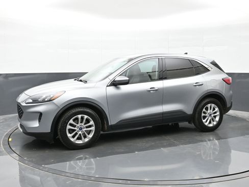 Used 2021 Ford Escape SE FWD image 8