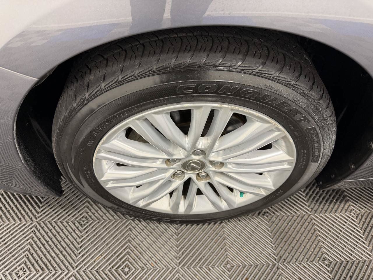 Used 2014 Lexus ES 350 w/ Luxury Package FWD image 36