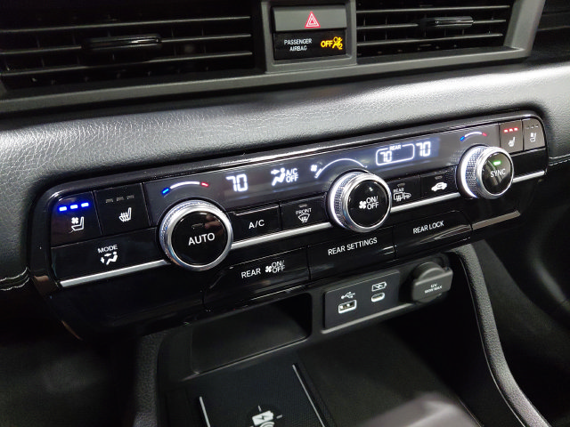 Used 2025 Honda Pilot Elite image 33