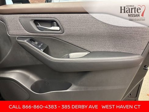 Certified 2023 Nissan Rogue SV image 36