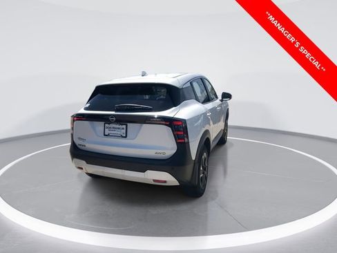 New 2025 Nissan Kicks SV w/ Illumination Package AWD/4WD image 8