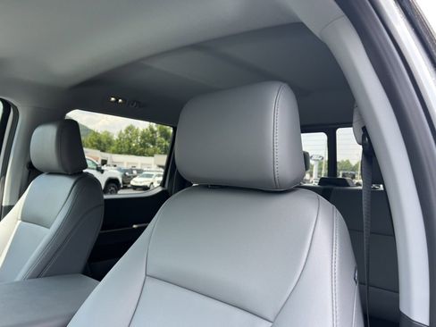 New 2025 Ford F450 XL w/ XL Chrome Package image 19