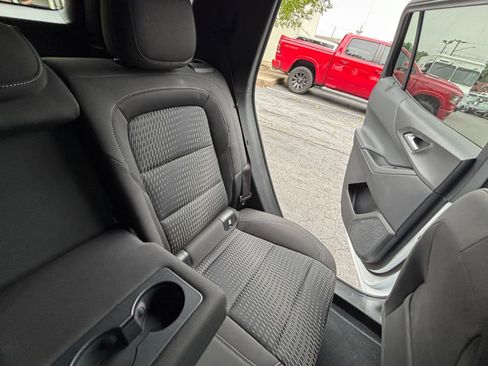 Used 2025 Chevrolet Equinox LT FWD image 32