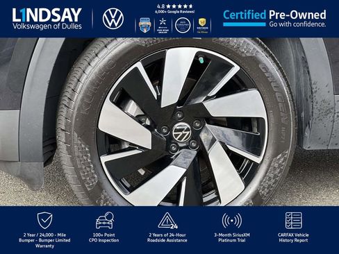 Certified 2024 Volkswagen Atlas Cross Sport SEL image 8