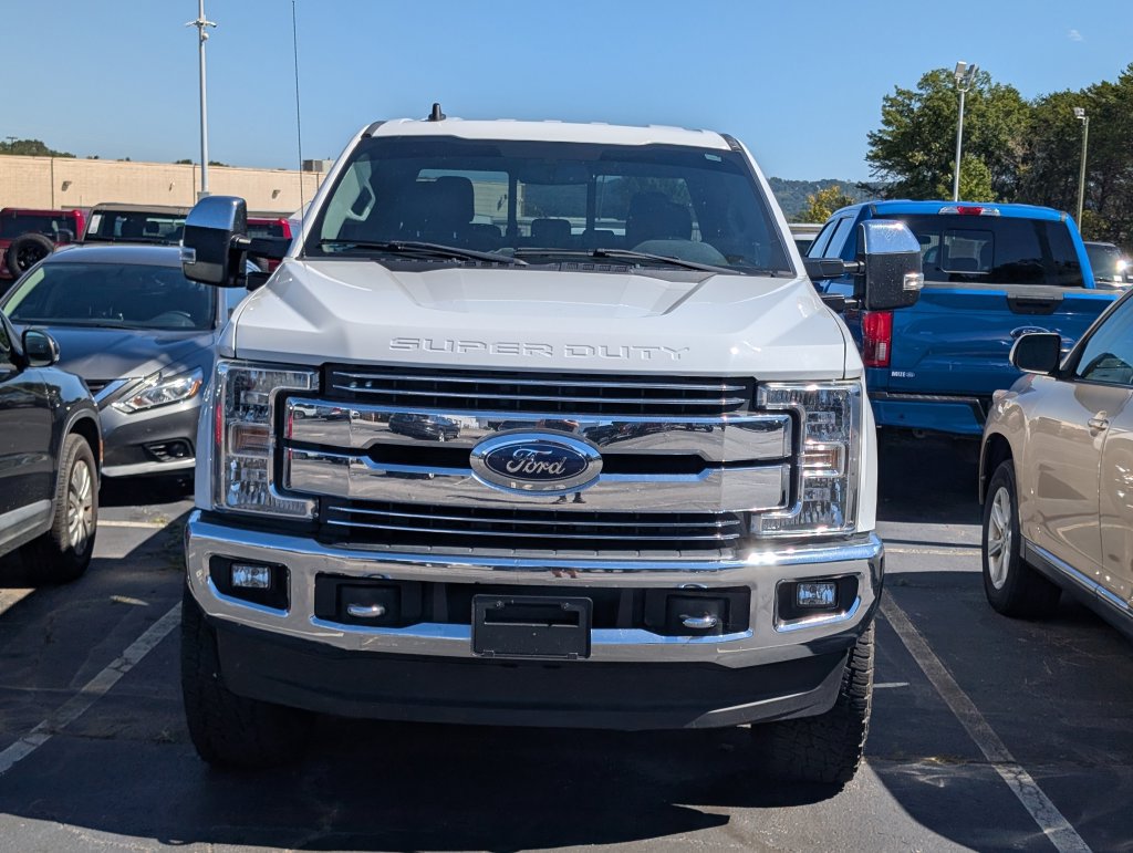 Certified 2019 Ford F250 Lariat w/ Chrome Package AWD/4WD image 3