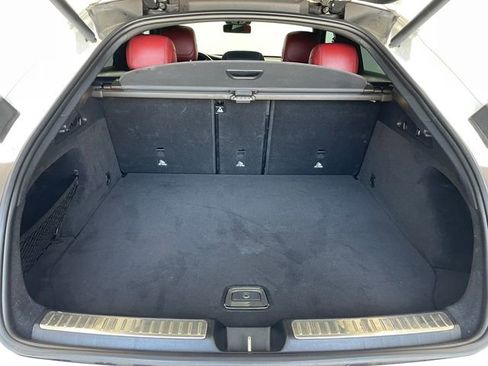 Used 2022 Mercedes-Benz GLC 300 4MATIC Coupe image 8