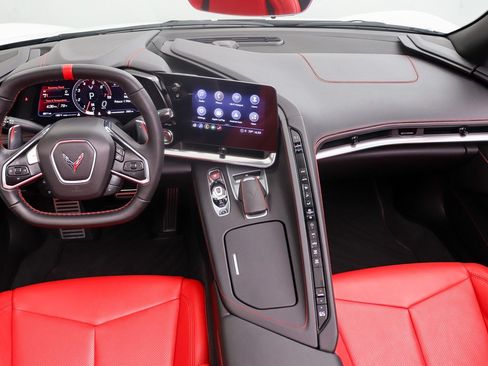 Used 2021 Chevrolet Corvette Stingray Convertible w/ 1LT RWD image 25