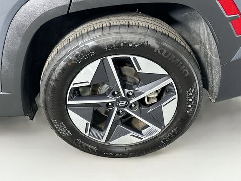 Used 2025 Hyundai Tucson SEL FWD image 11