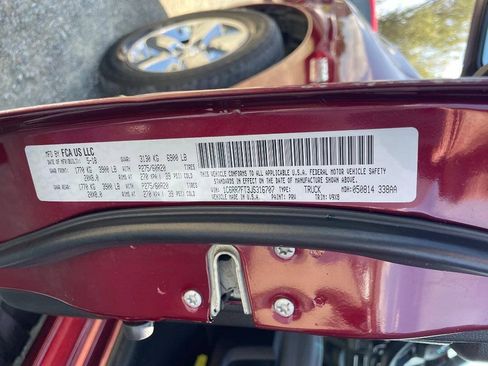 Used 2018 RAM 1500 Express w/ Express Value Package AWD/4WD image 33