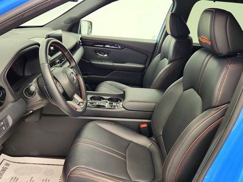 Used 2025 Honda Pilot TrailSport image 20