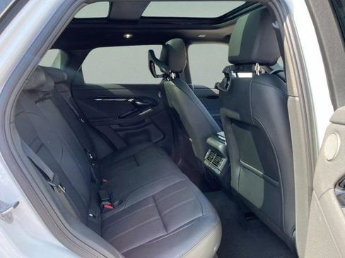 Used 2026 Land Rover Range Rover Evoque Dynamic SE AWD/4WD image 14