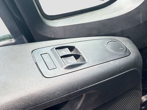 Used 2023 RAM ProMaster 2500 FWD image 16