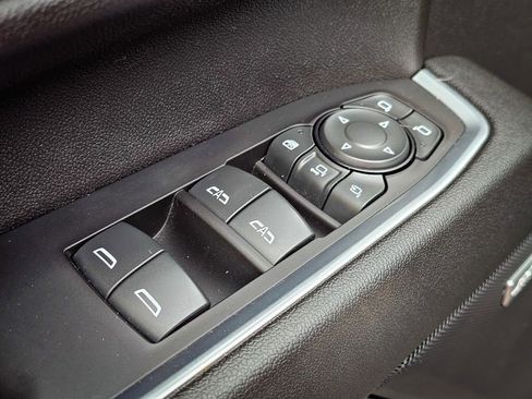 Certified 2024 Chevrolet Silverado 2500 LTZ w/ LTZ Convenience Package image 11