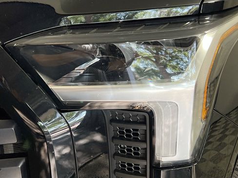 Used 2025 Toyota Tundra SR image 12