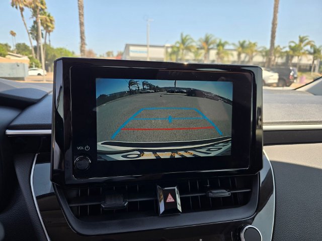 Used 2026 Toyota Corolla LE FWD image 9