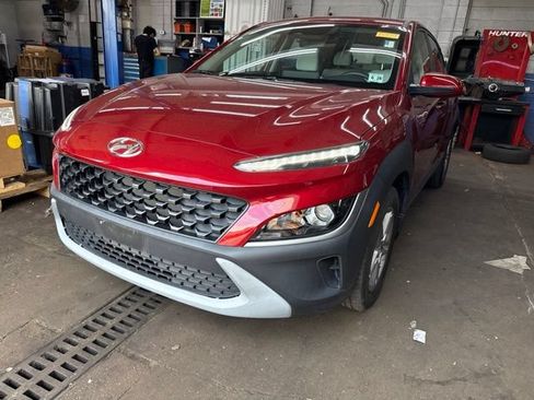 Used 2023 Hyundai Kona SE AWD/4WD image 1