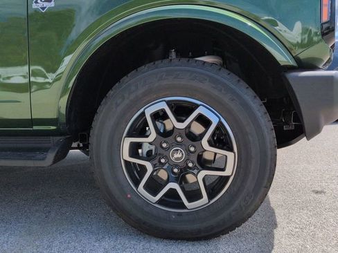 New 2025 Ford Bronco Outer Banks image 12