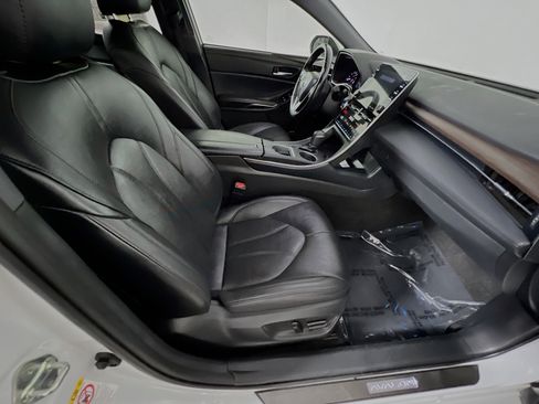 Used 2019 Toyota Avalon XLE FWD image 31