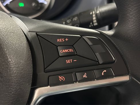 Used 2025 Nissan Versa SV image 23