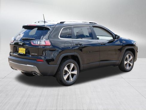 Used 2019 Jeep Cherokee Limited AWD/4WD image 7