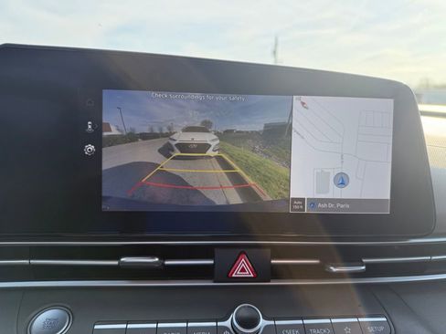 Used 2023 Hyundai Elantra SEL w/ Convenience Package image 9