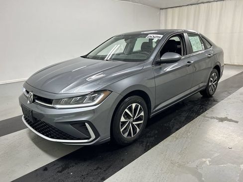 Used 2025 Volkswagen Jetta S FWD image 5