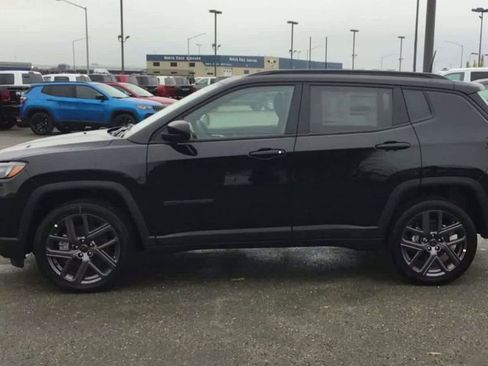 New 2026 Jeep Compass Limited w/ Sun, Sound & Navigation Group image 5