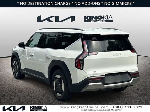 Used 2024 Kia EV9 Wind AWD/4WD image 25