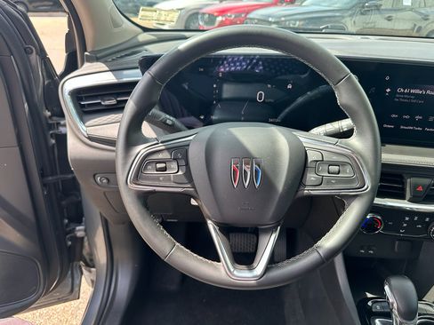 Used 2025 Buick Encore GX Preferred FWD image 17