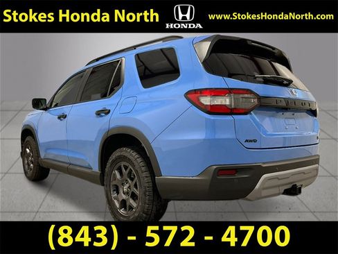 New 2025 Honda Pilot TrailSport image 4