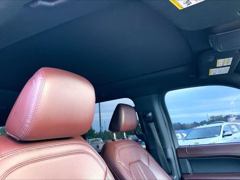 Used 2022 Ford Expedition Max Limited RWD image 13