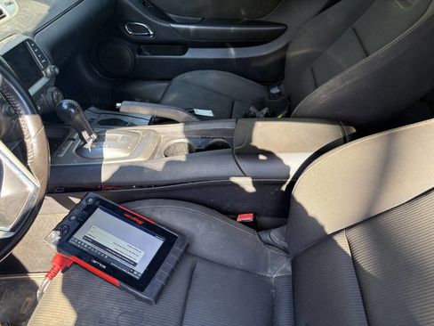 Used 2015 Chevrolet Camaro LT w/ Rear Vision Package image 8