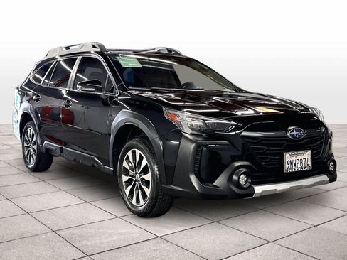 Used 2025 Subaru Outback Limited AWD/4WD image 2