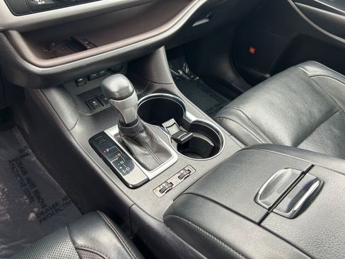 Used 2018 Toyota Highlander Limited Platinum image 18
